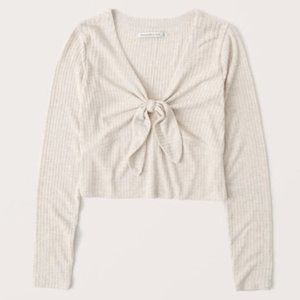 Abrercrombie & Fitch Long Sleeve Ribbed Knot-Front Crop Top S